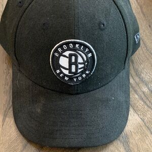 Brooklyn New York Black Cap Youth New Era 9Forty with Hologram